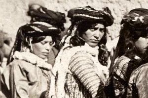 سفر به عصر قاجار؛ یک عروسی در کردستان با موسیقی و رقص کُردی