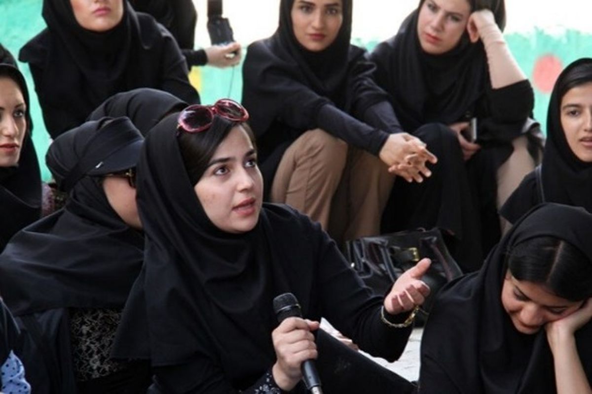سعیدی: در جنبش «زن، زندگی، آزادی» عدم توجه به زنان فقیر و غیر شهری مشهود بود/ اگر حاکمیت یک بخش وسیع از جامعه را رها کند و تنها بر یک بخش خاص تمرکز کند، به کشور آسیب خواهد زد/ تفرشی: جنبش زنان در ایران نباید به ابزار دست گروههای سیاسی امنیتی تبدیل شوند