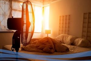 آیا گرما بر عملکرد خواب تأثیر می‌گذارد؟