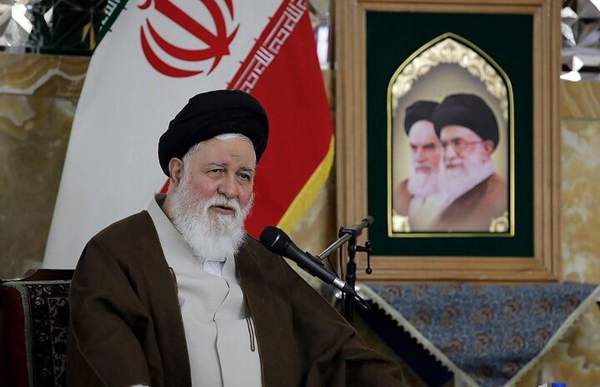 علم الهدی: مخالفت با واکسن به نخبه، استاد دانشگاه و روحانی هم نفوذ کرده/ احساس خطر میکنیم