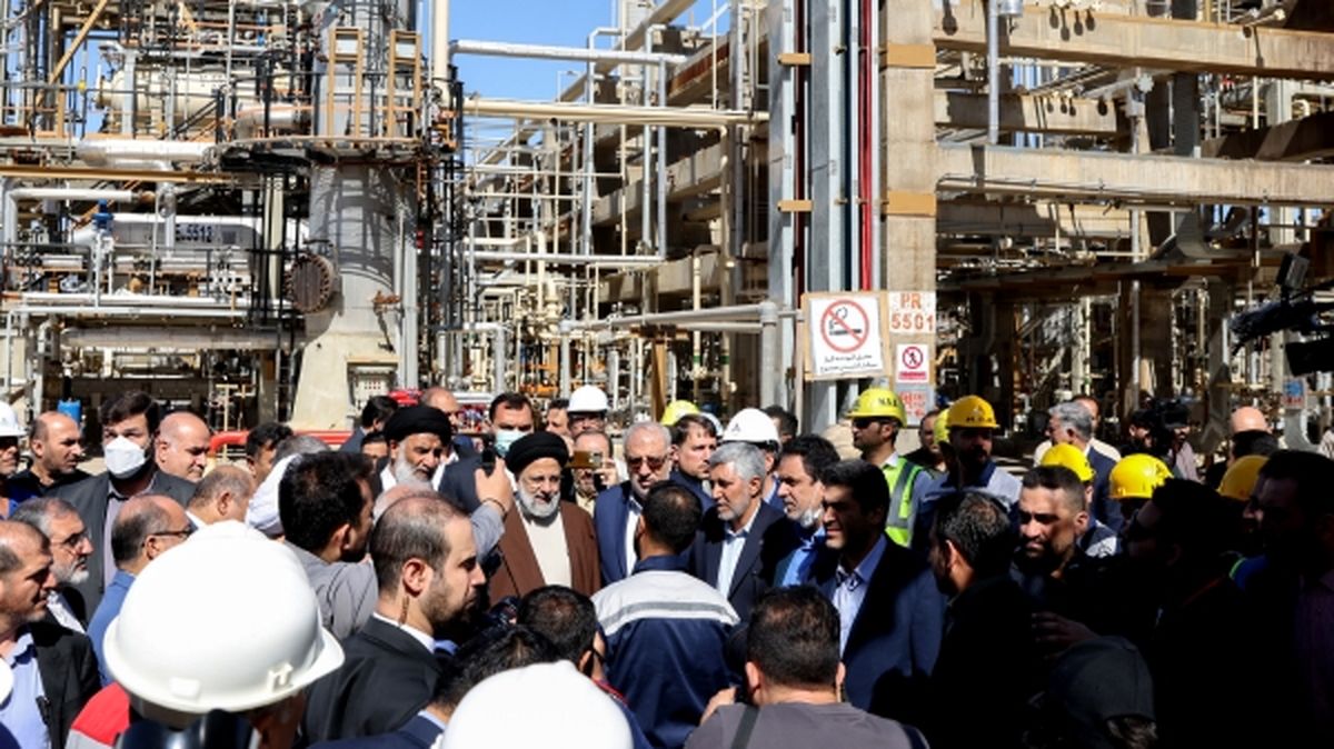 افتتاح بخش نخست فاز ۲ طرح توسعه و تثبیت ظرفیت پالایشگاه آبادان
