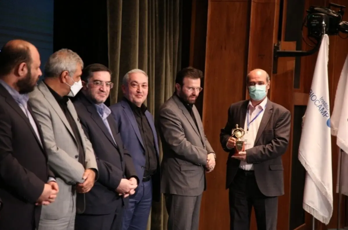 اهدای تندیس "مدیر موفق ملی در انقلاب صنعتی چهارم" به محمدجواد اقدامیان