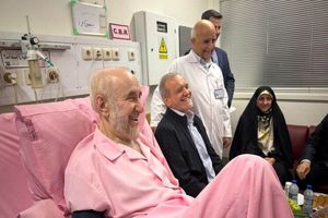 عیادت پزشکیان از سید محمد خاتمی