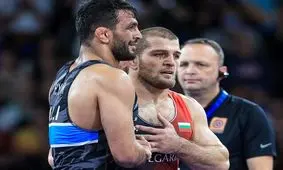 رمضانوف در فینال المپیک در رقابتی جوانمردانه، شان حسن یزدانی را حفظ کرد/ او هرگز به قسمت آسیب‌دیده کشتی‌گیر پرافتخار ایرانی دست نزد