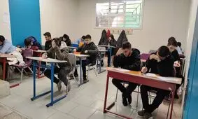 عکس خبرسازی که از یک دبیرستان پسرانه شکار شد