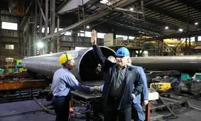 بازدید شبانه مدیرعامل شرکت لوله‌سازی اهواز از خطوط تولید