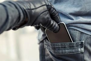 اظهارنظر شوکهکننده یک سارق: مردم آیفون نخرید تا ما هم نزنیم/ ویدئو