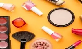 منقضی شدن لوازم آرایشی و عوارض استفاده از لوازم آرایش تاریخ گذشته