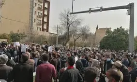 تجمع معلمان در شهرهای مختلف کشور در اعتراض به مشکلات معیشتی و اجرا نشدن طرح رتبه بندی/ ویدئو
