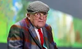 نمایشگاه غوطه‌ ورشدن در آثار «دیوید هاکنی»