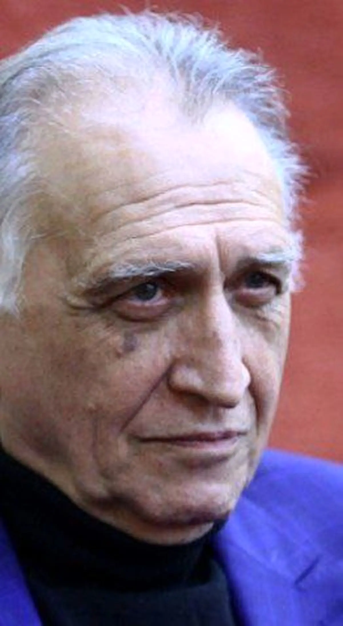 احمد نجفی: رهبری با خصوصیات آیت‌الله خامنه‌ای ندیدم / سوگواری برای آینده، الان وقت حماسه است