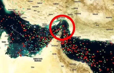مقایسه رفت‌وآمد کشتی‌ها در تنگه هرمز پیش و پس از جنگ ایران/ ویدئو