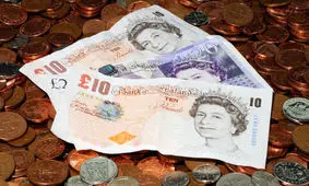 شکل پول چه کشورهایی با مرگ الیزابت‌ دوم تغییر می‌‌کند؟