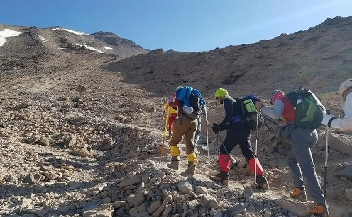نفوذ توده هوای گرم و خطر گرمازدگی کوهنوردان