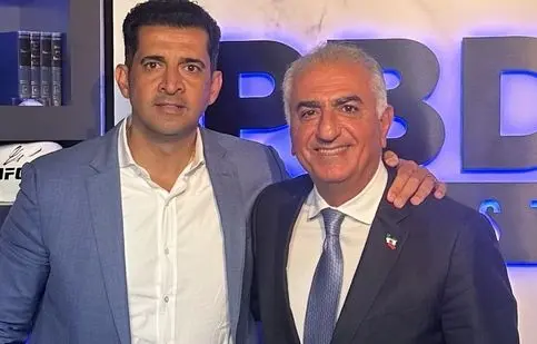 ماجرای نامه مجری معروف آمریکایی به رضا پهلوی/ مردم ایران باید فرد درست را انتخاب کنند و پشتش بایستند/ باید از دیدگاه رمانتیک درباره رضا پهلوی، دست بردارند/ او مثل پدرش محمدرضا پهلوی نیست و نمی خواهد این شغل را به عهده بگیرد/ ویدئو