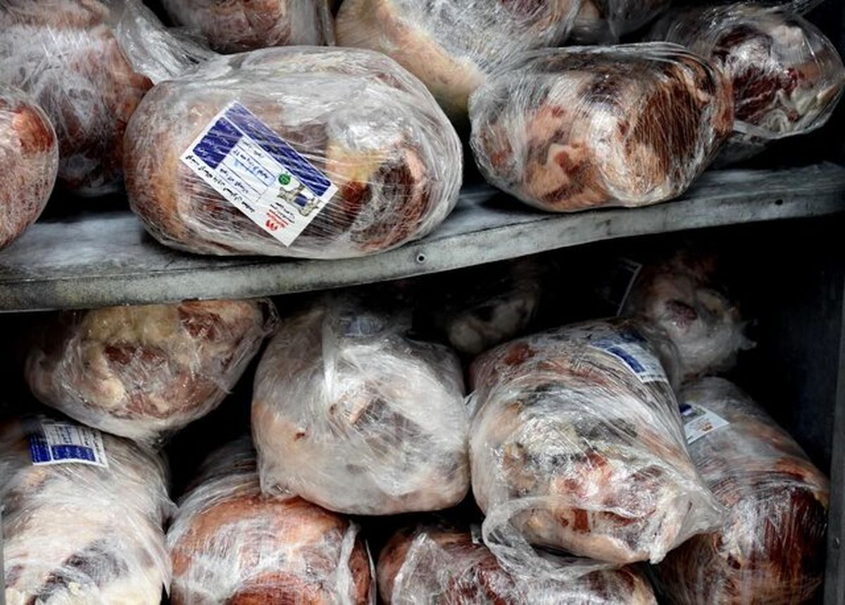 گوشت های منجمد در بسته های یک کیلویی وارد بازار می‌شود