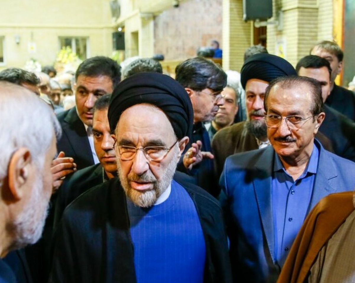 از خاتمی تا دایی در مراسم ترحیم همسر «محسن مهرعلیزاده»/ تصاویر