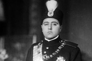 سفر به تاریخ؛ چهرۀ «سلطان علی میرزا» برادرزادۀ احمدشاه قاجار در 70 سالگی در پاریس