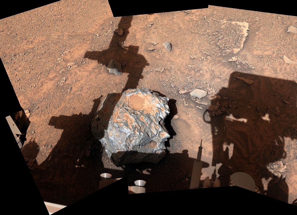 کشف یک شهاب‌سنگ فلزی و برّاق در مریخ