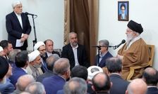 رهبر انقلاب: از آقای عارف بخاطر تحرک وسیع و جلسات پیگیری تشکر میکنم/ ویدئو