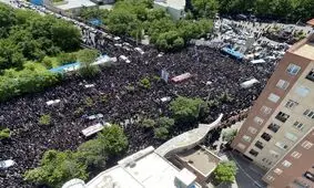 پیکر شهید رحمتی آرام گرفت/ تصاویری از وداع تاریخی که مراغه به خود ندیده بود/ ویدئو