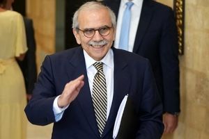 فرستاده عربستان با فشار بر نواف سلام به دنبال لغو سفر لاریجانی به لبنان است