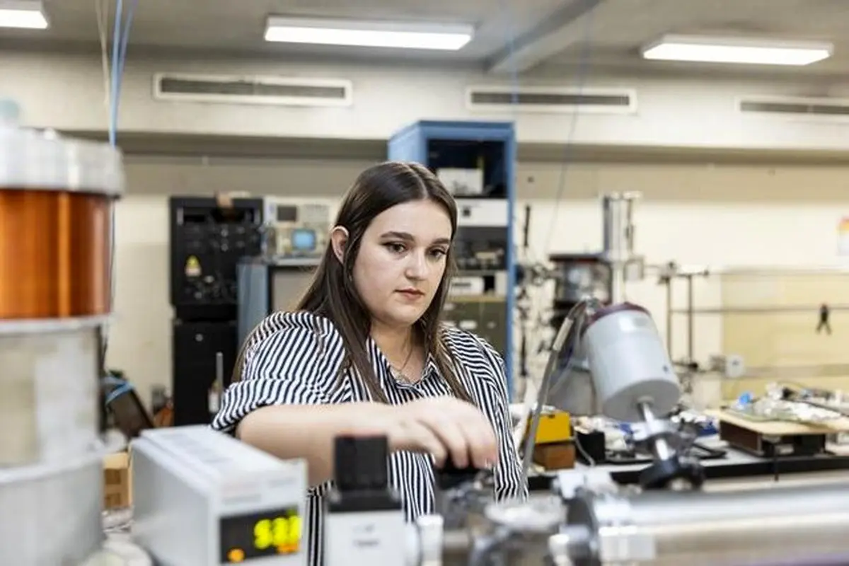 یک دانشجوی دکتری فیزیک دانشگاه سیدنی، «غبار کیهانی» ساخت

