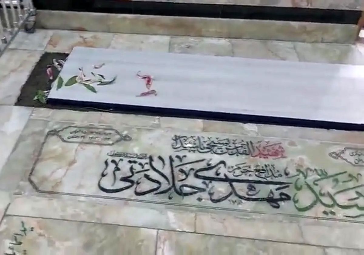 آرامگاه ابدی امیرعبداللهیان در کنار شهیدان جلادتی و زمانینیا/ ویدئو