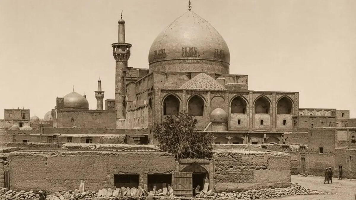 سفر در زمان؛ تصویر بسیار قدیمی از حرم امام رضا (ع) از روی پشت‌بام یک حمام عمومی