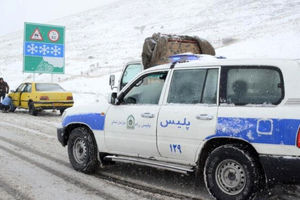 برف و باران در جاده‌های ۷ استان کشور