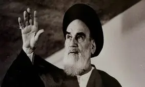 مراسم سی و پنجمین سالگرد ارتحال امام خمینی (ره) آغاز شد

