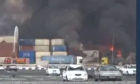 آتش‌سوزی در بندرعباس هنوز ادامه دارد / انفجار، کار اسرائیل بود؟