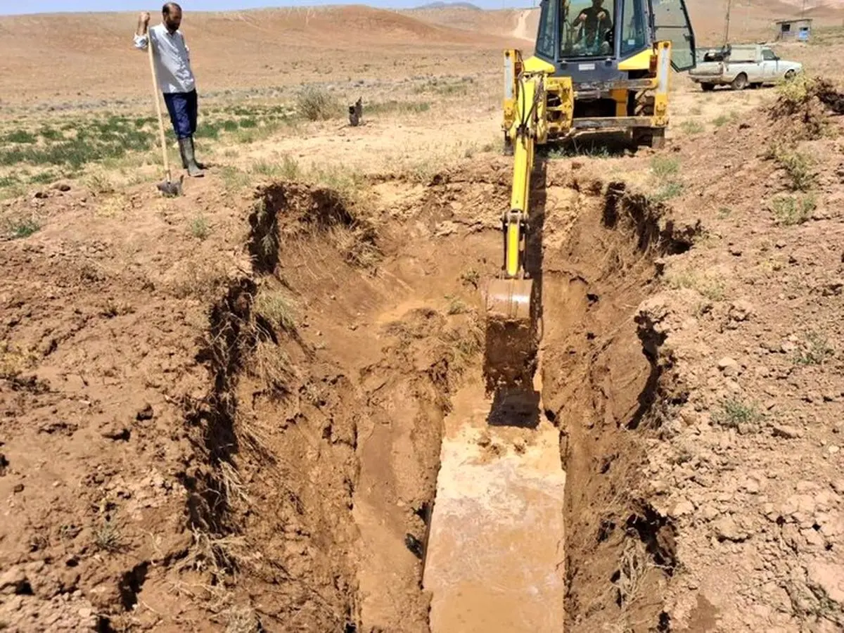 شکستگی خط انتقال آب شهرستان ایوان رفع شد
