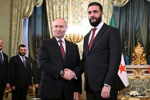 دیدار پوتین و جولانی در کاخ کرملین/ رئیس جمهور روسیه: کمیته مشترک روسیه و سوریه به زودی فعالیت خود را از سر می گیرد/ رئیس جمهور موقت سوریه: سوریه در تلاش برای بازتنظیم روابط خود با روسیه است
