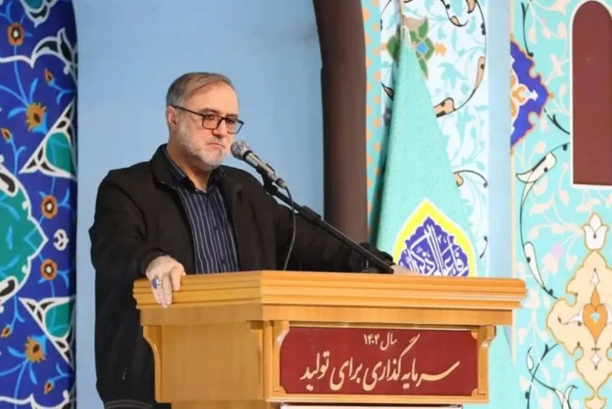 معاون نیروی دریایی سپاه: دست به ماشه‌ایم 