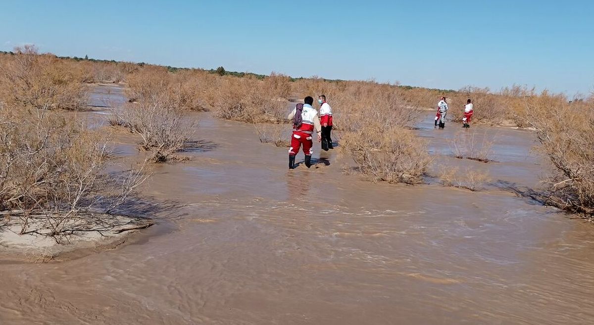 سیل در شرق کرمان/ مفقودی ۲ کودک، انسداد ۴۵ راه و قطع برق ۳۰ روستای ریگان