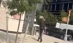 اهانت به قرآن کریم مقابل کنسولگری ترکیه در نیویورک

