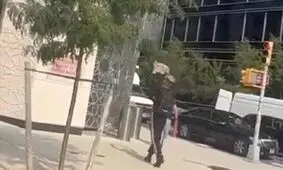 اهانت به قرآن کریم مقابل کنسولگری ترکیه در نیویورک

