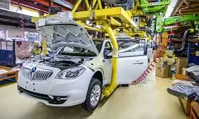 تا خودروسازی شفاف نشود، قیمت پایین نمی آید