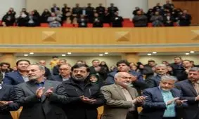 موالی‌زاده مدیر برتر کشور شناخته شد/ پزشکیان خطاب به استاندار خوزستان: نام پرآوازه تان در دفتر خدمتگزاران راستین وطن ماندگار خواهد شد 