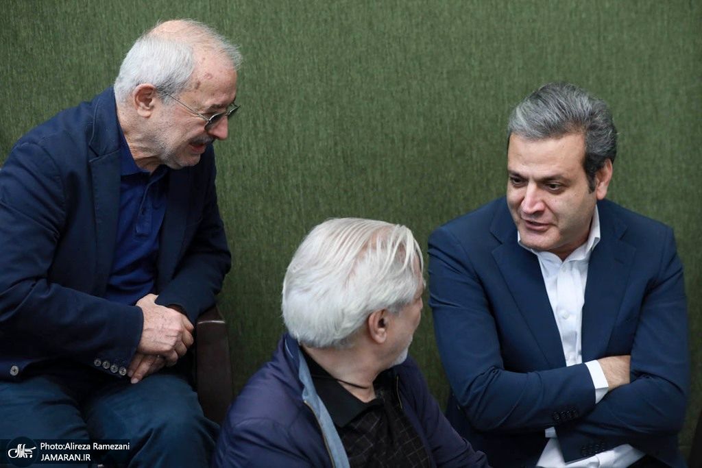 تصاویر: مراسم تشییع برادر سید مصطفی تاجزاده