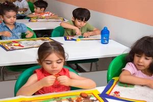 تدریس زبان عربی و انگلیسی در مهد کودک مجاز است؟