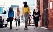 چطور لباس شخصیت ما را لو می‌دهد؟