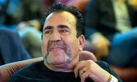  حرکت جالب وحید قلیچ برای رد شایعه خانه و ماشین ۲۰ میلیاردی/ ویدئو