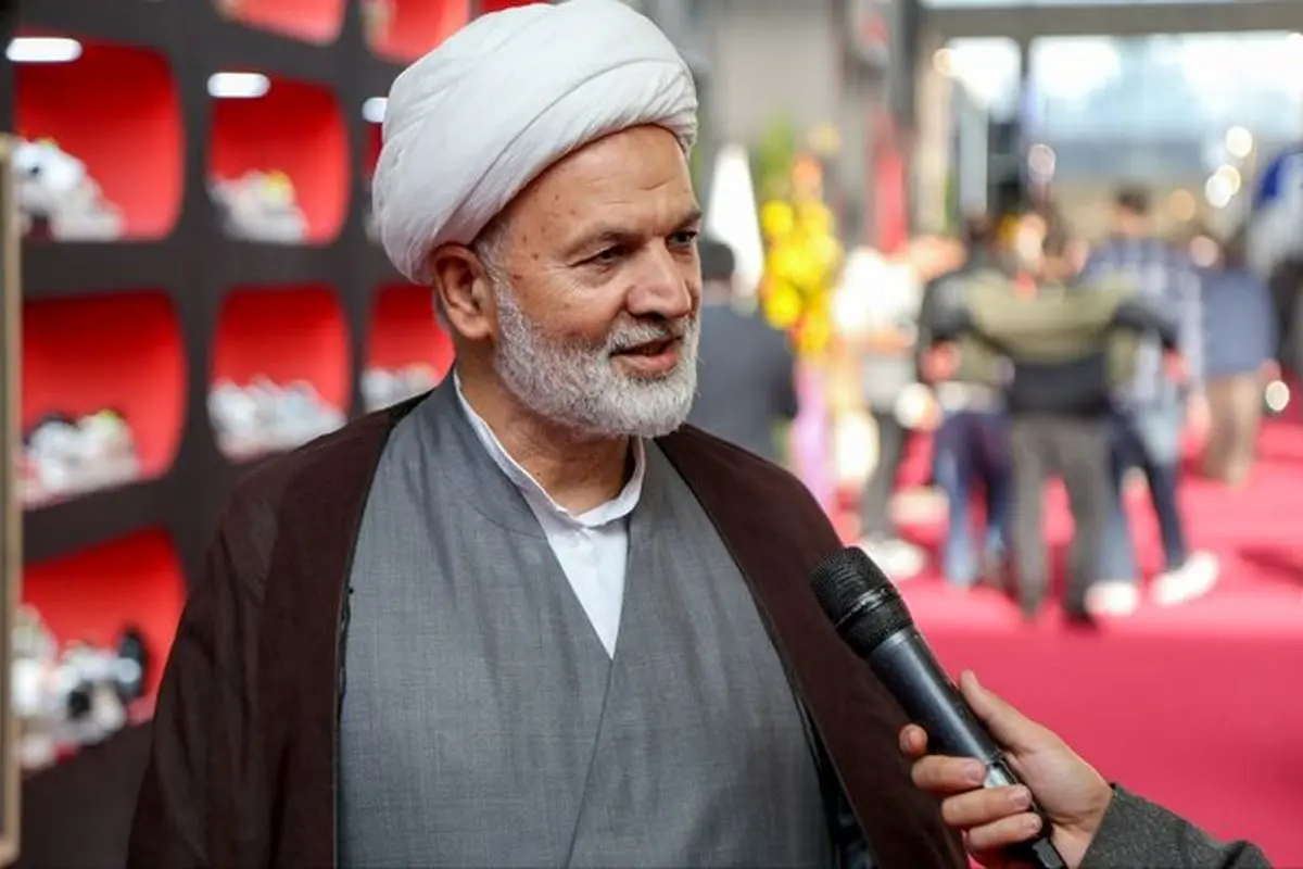 نماینده قم: ایران از ترک میز مذاکره توسط دشمن هراسی ندارد/ تهدید به محاصره دریایی ایران یک شعار است