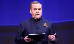 انتقاد تند مدودف از دخالت آمریکا در حمله اسرائیل به ایران