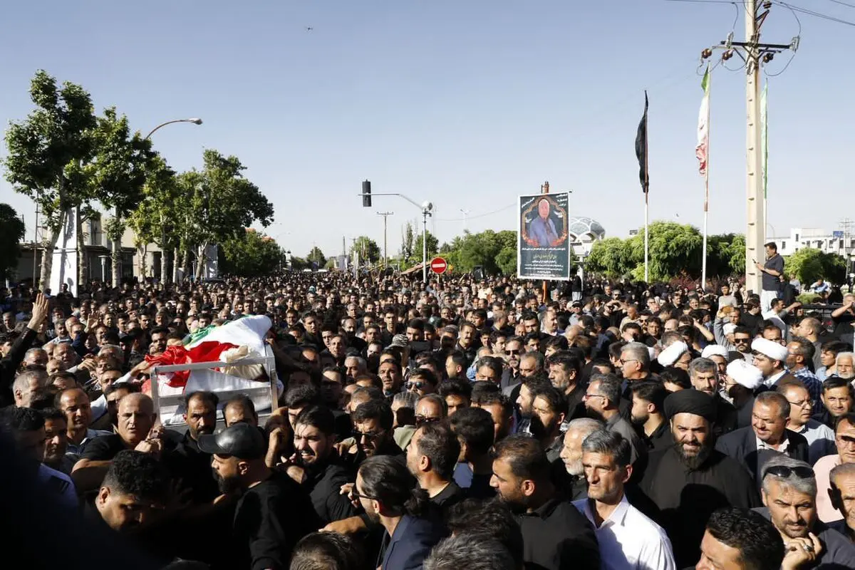 تشییع پیکر خادم الحسین حاج علی اکبر انصاری

