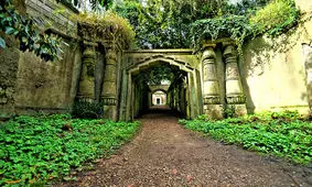 گردشگری روح؛ در لندن با ارواح تفریح کنید!