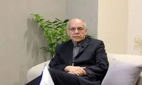 کوروش احمدی: نوعی جنگ متقارن در تنگه هرمز در جریان است/ اگر مسأله تنگه حل شود، شاید ترامپ جنگ را متوقف کند