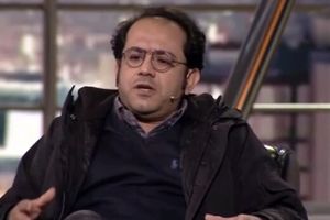 حضور احسان عبدی‌ پور در مراسم سنج و دمام زنی خیمه هنر/ ویدئو